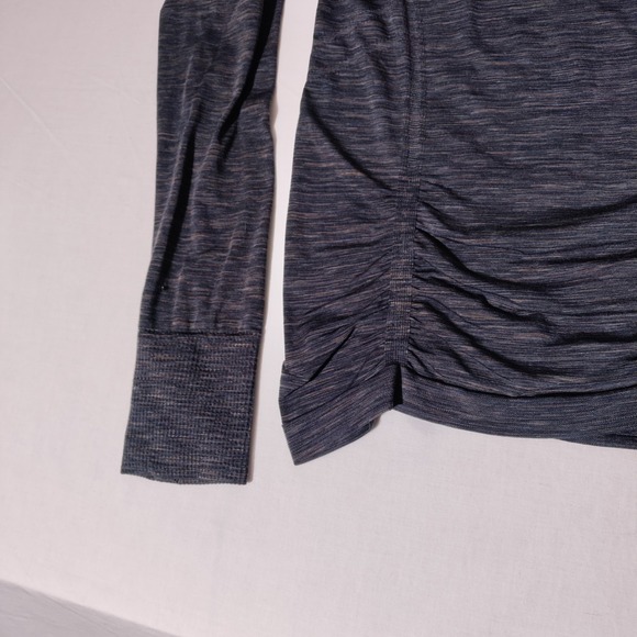Athleta Long Sleeve Workout Top Women's Faded Sz Tag - Gray, Imperfect - Picture 7 of 16